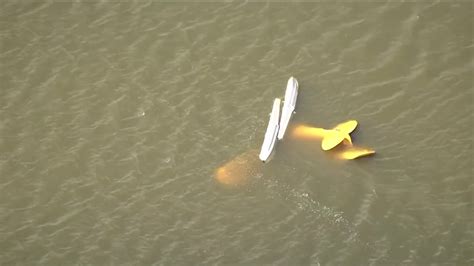 4 dead after 2 planes collide over Florida lake